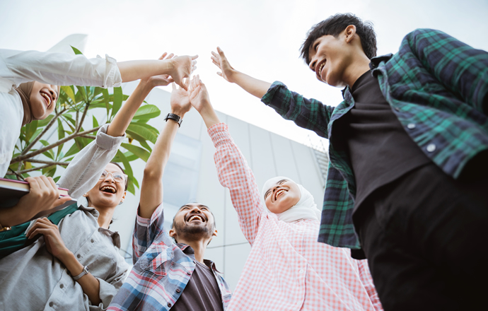 karyawan penuh waktu pekerja perawatan panti jompo berbayar Gambar rekrutmen